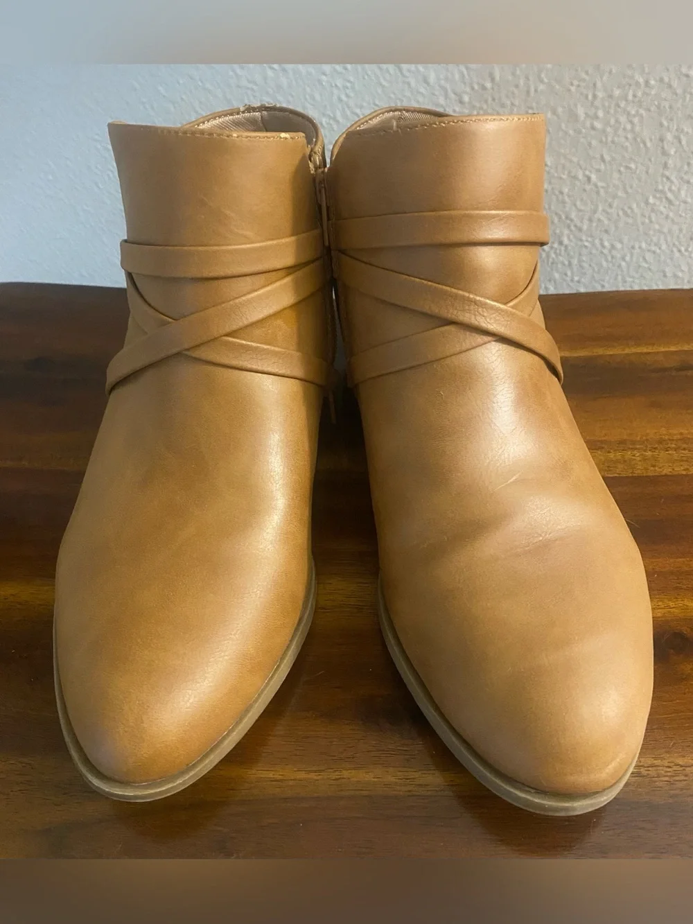LifeStride Amara ankle booties with crisscross straps
